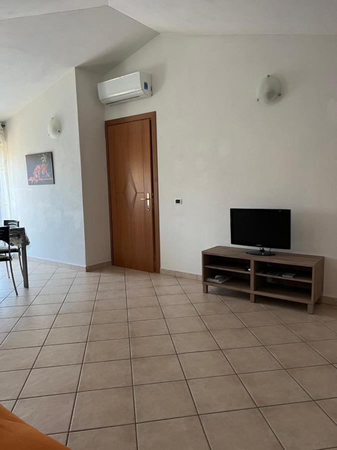 Апартаменты A Casa Di Olivia Джиразоле Экстерьер фото